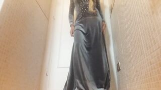 elsas cosplay wanna make u see...