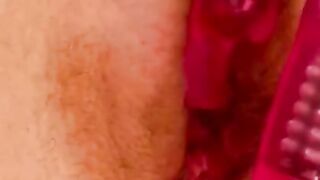 SOLO ORGASM WITH MY FAVOURITE TOY WHILE I GET MY TIGHT ASSHOLE RUBBED ????