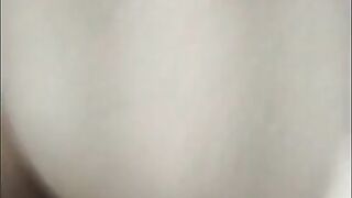 Que rico gime mi vecina mientras me la cojo