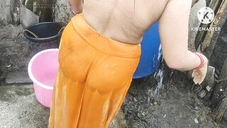 Hot bhabhi ki hot bathing outside