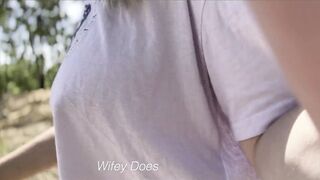 Public MILF in short crop top - BIG TIT PUBLIC flashing