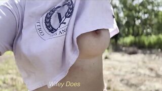 Public MILF in short crop top - BIG TIT PUBLIC flashing