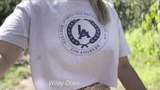 Public MILF in short crop top - BIG TIT PUBLIC flashing