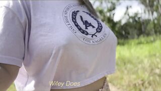 Public MILF in short crop top - BIG TIT PUBLIC flashing