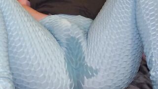 Bursting to pee in tight blue leggings. I rub my pussy till I cum and then piss myself!