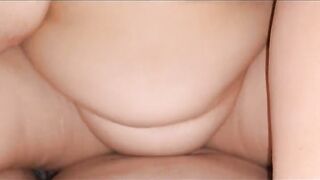 Milf tetona me monta