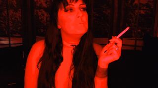 Flashy Smoking Goddess