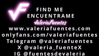 TWERKING with long SOCKS