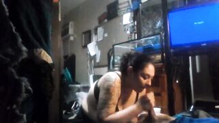 begging to eat my dick up before her man comes