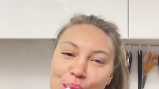 Naked Monika Fox Makes Orange Juice & Squeezes Juice On Herself