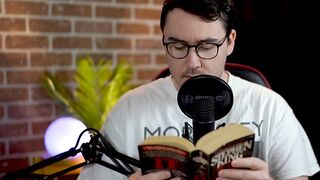 Cute Nerd Reads to You ASMR Stephen Kings IT