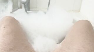 Fast cum in bath