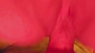 Amateur couple orgasm and creampie